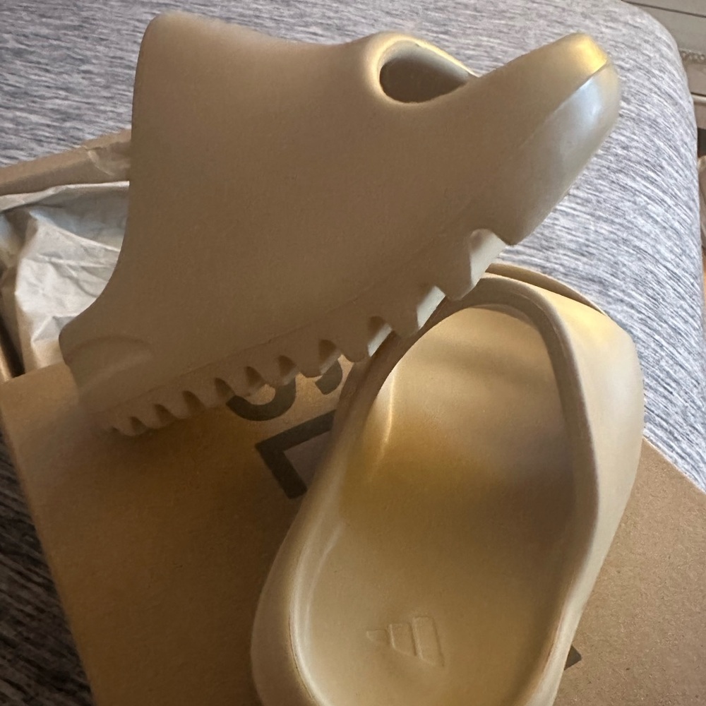 Yeezy slide desert sand
